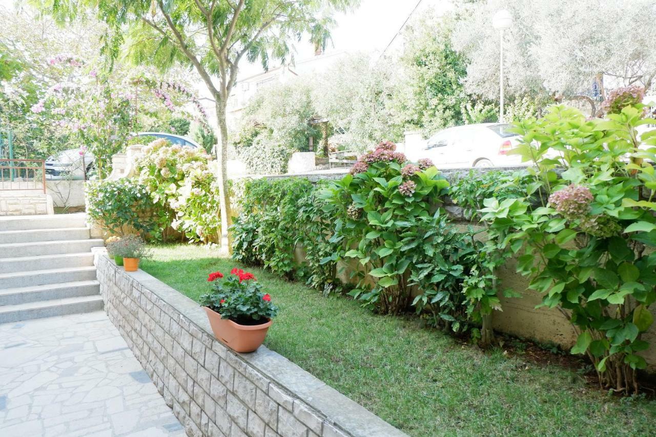 Apartment Marija Premantura Exterior photo