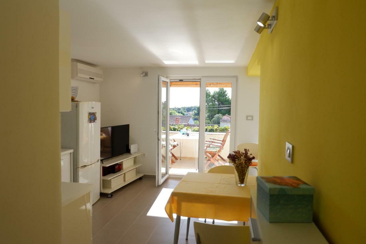 Apartment Marija Premantura Exterior photo