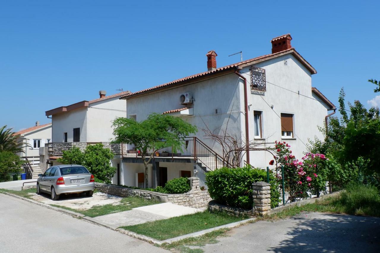 Apartment Marija Premantura Exterior photo