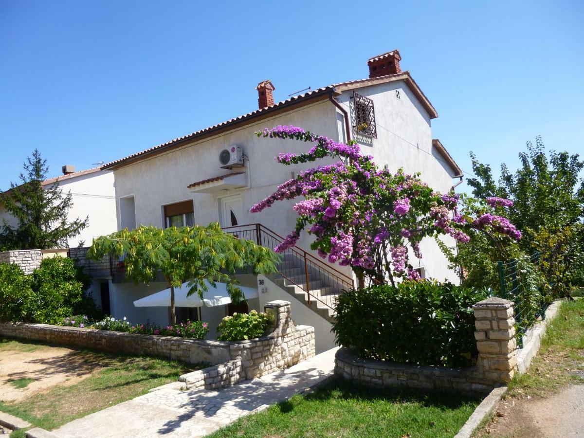 Apartment Marija Premantura Exterior photo
